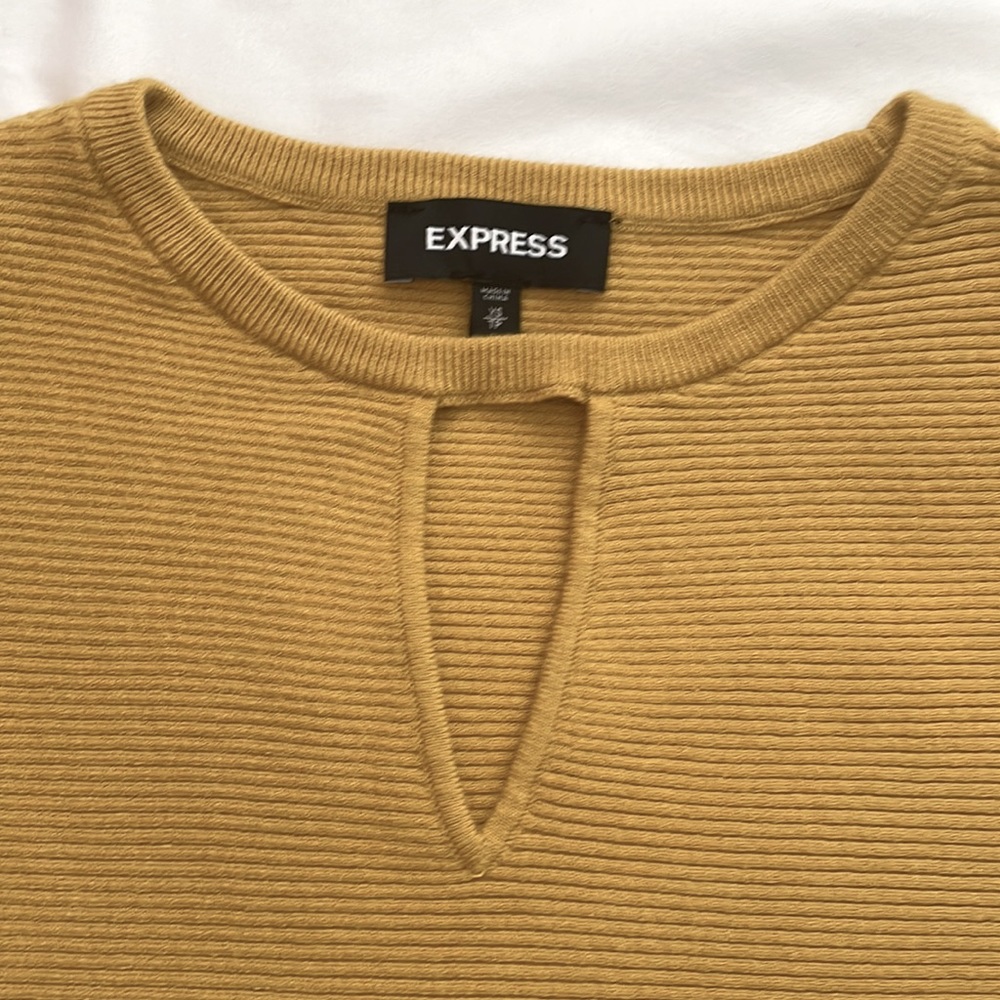 Express Jumper - Picture 2 of 5